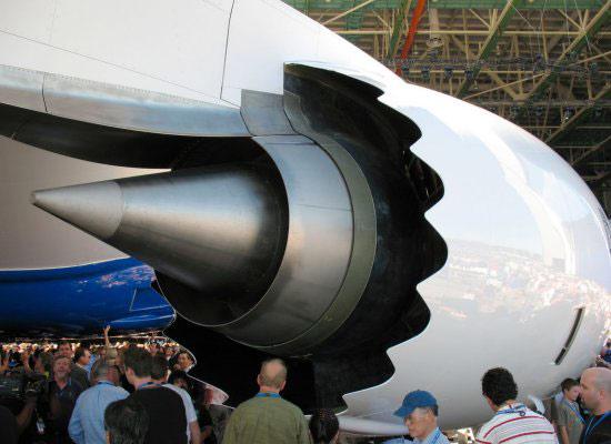 Boeing, şimdilerde ezeli rakibi Airbusun A350 modeliyle yarışacak ve 2013te tamamlanması beklenen 821 Dreamliner modeli için siparişler almaya başladı.
