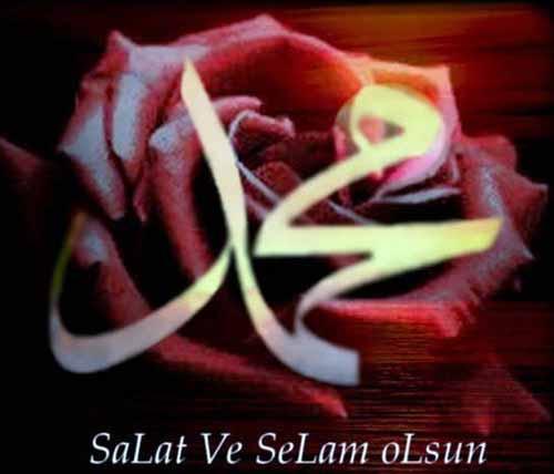 <b>MÜNHAMİNNÂ, MAWHAMANA</b><BR>
Bu isim, Menhamennâ şeklinde de okunmuştur. Bu ismin Süryanîce'de mânası "Muhammed" demektir.
Hz. Peygamber (aleyhisselâm) bir hadisinde: "Benim adım yerde Muhammed, göklerde ise Ahmed'dir" buyurur. Bu iki isim de çok övülen mânas ında olup mânaları birbirine yakındır. Yuhanna İncili 14,16 cümlesinde geçen, "Parakletos" sözünü Hıristiyanlar "teselli edici" diye çevirirler. (Oysa bu manalara gelmez.) Bu kelime, Hz. Isâ'nın yaşadığı çevrenin dili olan Aramice'de Mawhamana'nın tam Yunanca karşılığı olan Periklitos (çok övülen) isminin bozulmuş şeklidir. (Hz. Isâ zamanında Yahudiler İbranîce değil, Aramîce konuşurlardı). Periklitos ile Parakletos fonetik olarak birbirine yakın olduğundan bazı çevirmenlerin veya sonraki dönemlerdeki kâtiplerin bu iki kelimeyi birbirine karıştırdıkları anlaşılıyor. Müslümanlar burada, Hz. Muhammed'in (aleyhisselâm) müjdelendiğini görürler. 8. asır tarihçilerinden İbn İshak mezkûr İncil cümlesini naklederken "Biriklitus" diye yazmış ve bunun Rumcada "Muhammed" mânasına geldiğini söylemiştir. Kim bilir, muhtemelen onun devrindeki İncillerde Parakletos yerine Periklitos yazılı idi.