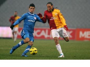 23. hafta İstanbul B.B 3 : 1 Galatasaray, İstanbul derbisinde bu kez rakip Büyükşehir'de ve Olimpiyat'ta Belediye Galatasaray'ı 3-1'le geçti