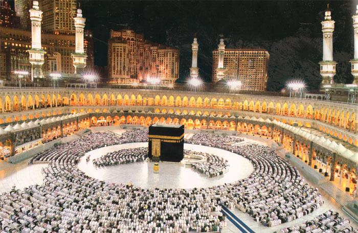 <p>Mescid-i Haram’da sabah namazı</p>