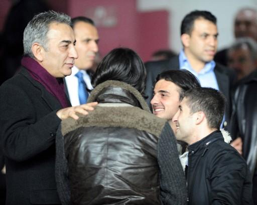 Galatasaray ilk yarısını 2 farklı önde kapattığı maçın ikinci yarısında oldukça zorlandı. Maç fazlasıyla 3. sıraya yükseldi.