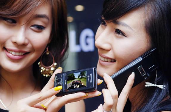 Touchphone'ları ve TV'leriyle tanınan LG, iki şirketin birleşmesi sonucu LG ismini aldı.