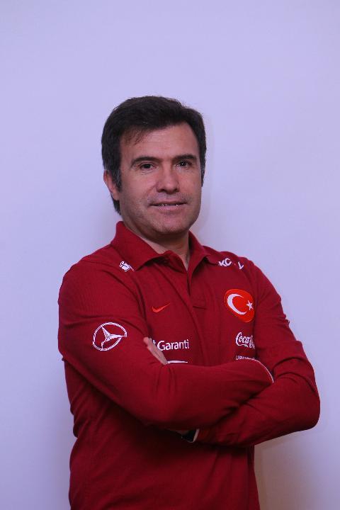 FEYYAZ UÇAR (U19/U18 Milli Takım Teknik Direktörü)