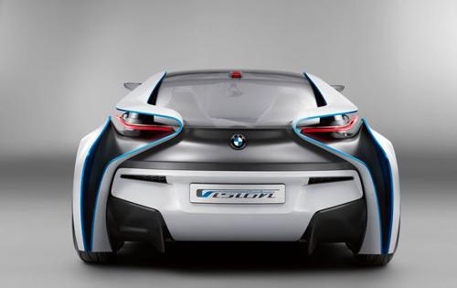 BMW'nin 17 Eylül'de Almanya'daki Uluslararası Otomobil Fuarı'nda görücüye çıkartacağı sır gibi sakladığı çevreci spor modeli ilk kez görüntülendi.