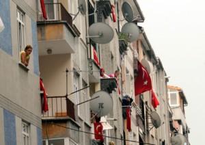 Başbakan Erdoğan, Güngören'deki hain terör saldırısının yaşandığı yerde