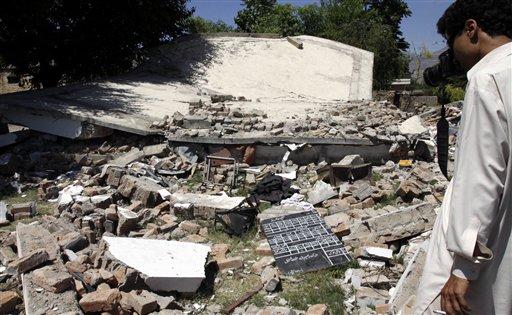 Pakistan ordusunun Taliban militanlarına yönelik saldırıları sürerken bölgeyi terk eden 500 bin kişiyi aşkın sivil zor şartlarda hayatta kalma mücadelesi veriyor.