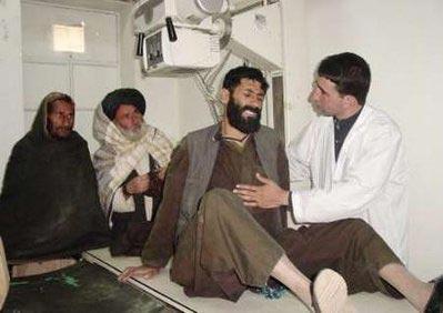 Pakistan'ın Belucistan eyaletinde meydana gelen şiddetli deprem sonrası bölgeden objektiflere bu kareler yansıdı