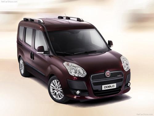 Fiat: Punto Evo modelini geçen yılın son günlerine yetiştiren şirket, şubatta asıl kozu Doblo'yu pazara sunacak