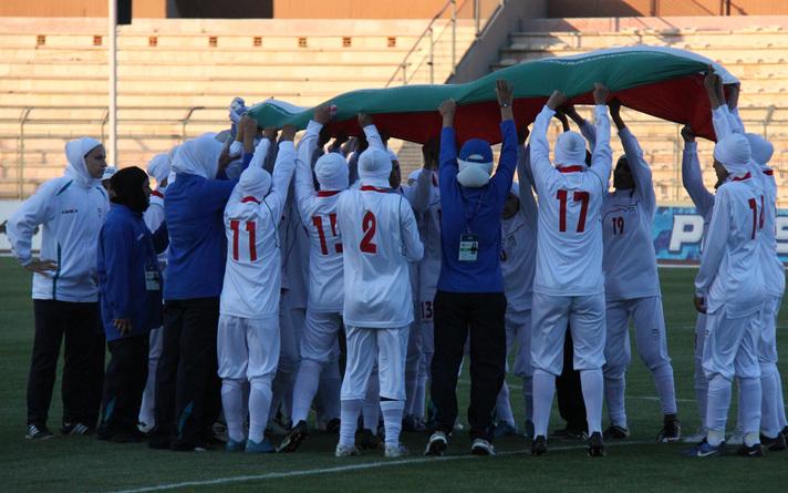 FİFA aradan geçen bir hafta içinde yasaktan geri adım atmamaya kararlı görünüyor…