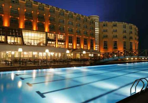 "Kıbrıs Tesisi" kategorisinde Mercure Hotel Girne kazandı

En iyi oteller listesi, Etstur tarafından d&uuml;zenlenen "3. Otelpuan &Ouml;d&uuml;lleri" sahiplerini  Tatilciler arasında otelpuan.com sitesinde yapılan anket sonucunda belirlendi.

Kaynak: Emlakbank