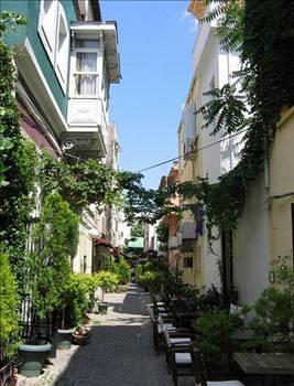 Alsancak Metrekare (TL): 9,90