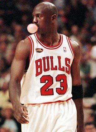 ''Herkes bir gün Michael Jordan olmak istiyor. Ben ise her gün Michael Jordan olmak zorundayım" Michael Jordan