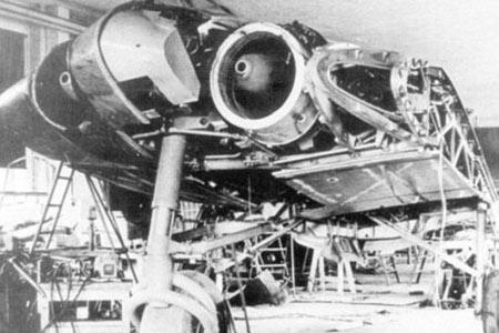 İlk defa 1974 yılında ABD tarafından üretilen radara yakalanmayan hayalet uçakların bir benzerinin Nazi diktatörü Hitler tarafından 1944 yılında tasarımının yaptırıldığı ortaya çıktı.