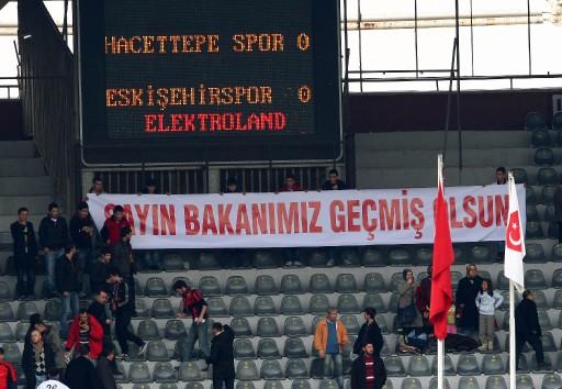 Süper Lig'de 19. hafta mücadelesinde karşı karşıya gelen Hacettepe ve Eskişehirspor arasında tam bir gol düellosu yaşandı, fileler dört kez havalandı, maç berabere bitti.