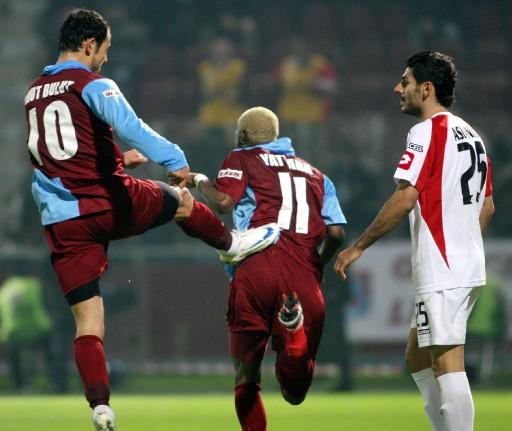 4 haftadır evinde galibiyete hasret kalan Trabzon, G.Birliği'ni yenerek şansızlığını kırdı. Maçta Yattara'nın müthiş golü konuşuldu.