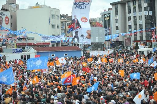 Başbakan Recep Tayyip Erdoğan'ın yerel seçimlerde bugünkü durağı Yalova'ydı. Erdoğan Baykal'ın 2011'de CHP iktidar söylemine bakın nasıl cevap verdi...