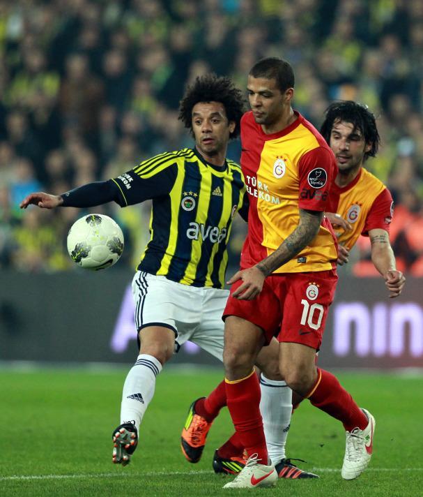 *İlk defa tek kale bir derbi izledim. Skordan ziyade, bugünkü oyunuyla gurur duydum Galatasarayımla.. Ondan da öte; ŞAMPİYONUZZZ...:
