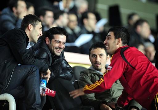 Galatasaray ilk yarısını 2 farklı önde kapattığı maçın ikinci yarısında oldukça zorlandı. Maç fazlasıyla 3. sıraya yükseldi.