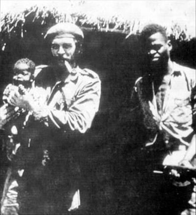 Che, Kongo Günlükleri'nde devrimin başarısızlığının ana nedenleri olarak yerli kuvvetlerin yeteneksizliğini, uzlaşmazlığını ve kendi aralarındaki sürtüşmeleri gösterir.