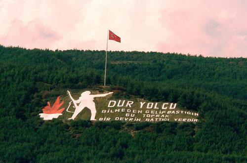 Türk Tarihinin en büyük savunma destanının 18 Mart 1915 tarihinde yazıldığını bilmeyen yoktur. Bu haber, o zafer ruhunu dakika dakika yaşamak isteyenler için: