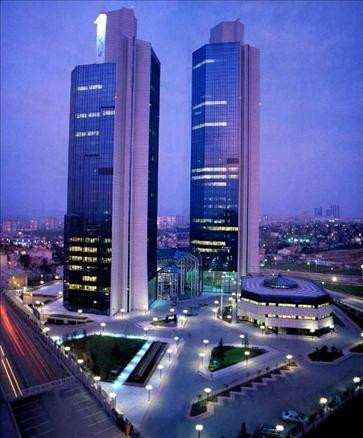 Sabancı Center - 157 metre: Sabancı Center, 1992 yılında İstanbul 4 Leventte açıldı.