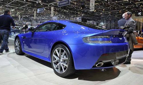 ASTON MARTIN V8 VANTAGE S
