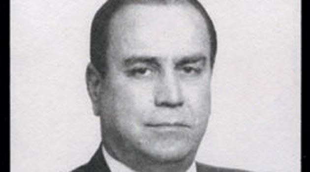 Mümin Gençoğlu: İş adamı olan Gençoğlu, 1991 yılında Anavatan Partisi'nden Bursa milletvekili seçilerek siyasete adım atmış oldu. 1993 tarihinde Ankara'ya Adnan Kahveci'nin cenaze törenine giderken geçirdiği trafik kazasında hayatını kaybetti.