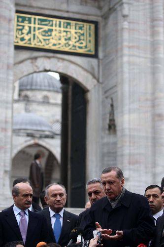 Erdoğan, bayram namazını Sultanahmet Camisi'nde kıldı.