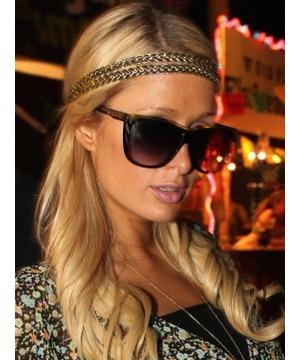 <p>Kullan!<p>
Dev bir çift güneş gözlüğü ile gözlerinizi tamamen gizleyin. Nicole Richie ve Paris Hilton gibi...