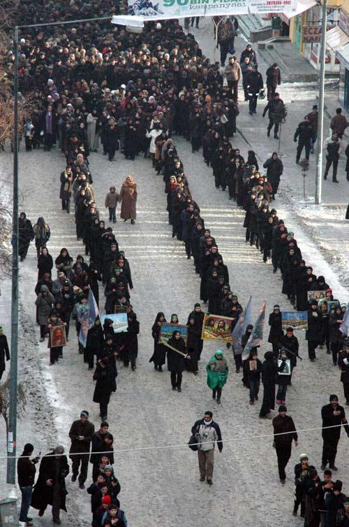 Kars'ta Kerbela şehitleri böyle anıldı