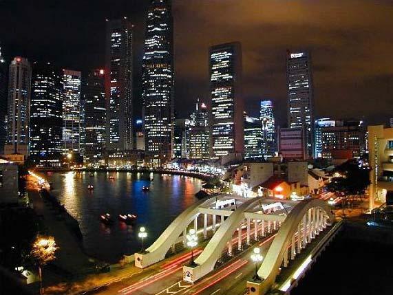 <p><strong><span style="text-decoration: underline;">1. sırada Singapur 10 yılda yüzde 74.3 büyüdü</span></strong></p>
