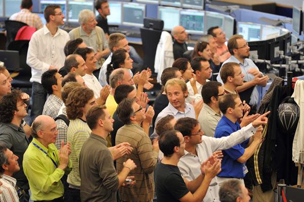 CERN deneyinden ilk fotoğraflar ve düğmeye basıldığı anlar