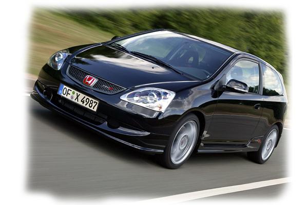 <p><strong><span style="color: #0000ff;">Honda:</span></strong> Japon marka 5 kapılı Civic modelinin ardından sedan modelini de fuara yetiştirmeye çalışıyor. 2012 yılında Avrupa'da showroom'lara çıkacak olan Civic ailesi, önceki modele göre daha spor çizgilere sahip.</p>