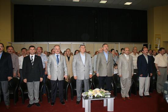 Kocaeli Büyükşehir Belediyesinin bu yıl ilkini gerçekleştirdiği Kitap Fuarı, İnterteks Fuar Alanında, il protokolü ve 3 bine yakın vatandaşın katılımıyla açıldı.