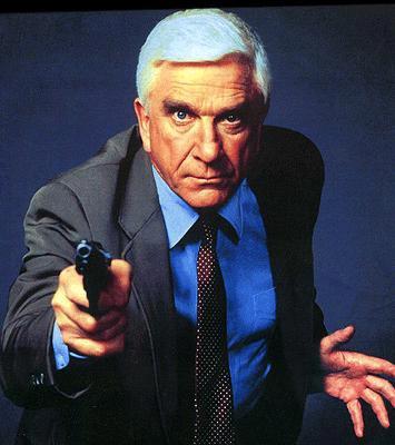 Çıplak Silah - Leslie Nielsen /  Lt. Frank Drebin