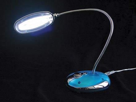 Hem lamba hem radyo: Bu USB aydınlatıcının bir özelliği de radyo olması. Takıyorsunuz bilgisayarınıza, hem gözünüz hem de gönlünüz aydınlanıyor!