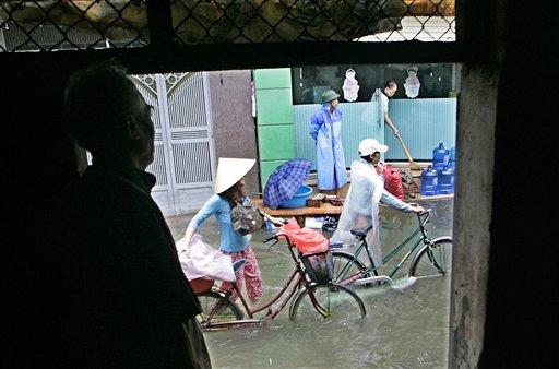 Uzak Doğu sular altında