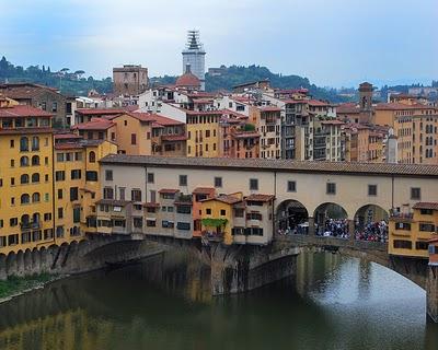 <div class="GalleryMainDescription">Ponte Vecchio, İtalya</div>
<div> </div>
<div class="NoPrint"> </div>