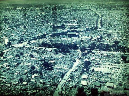 <p><strong>Tangshan Depremi<br /><br /></strong>28 Temmuz 1976 yılında Çin'de meydana gelen deprem 7.8 büyüklüğündeydi.</p>