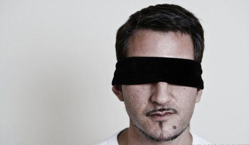 Körlük nasıl engellenebilir? (Avustralya Melbourne Üniversitesinde yapılan araştırmalara göre sürekli kırmızı et tüketen insanların kör olma riski, diğerlerine göre 2 kat daha fazla. Daha az kırmızı et yiyerek kör olma riski azaltılabilir.)