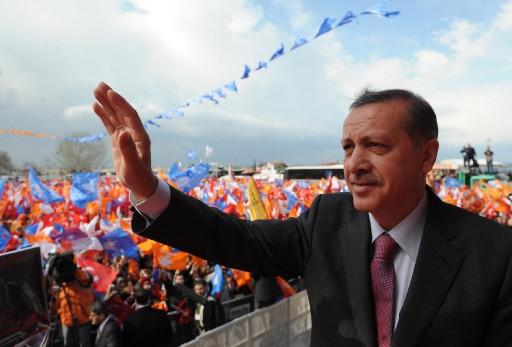Başbakan Recep Tayyip Erdoğan'ın yerel seçimlerde bugünkü durağı Yalova'ydı. Erdoğan Baykal'ın 2011'de CHP iktidar söylemine bakın nasıl cevap verdi...
