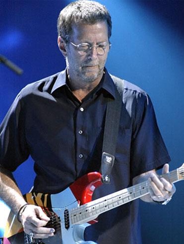 <p><br>
Rolling Stone'un dünyanın önde gelen müzik uzmanları ve gitaristler tarafından hazırlanan listesinde Hendrix'i ünlü İngiliz gitarist, şarkıcı ve besteci Eric Clapton izledi. 2) Eric Clapton