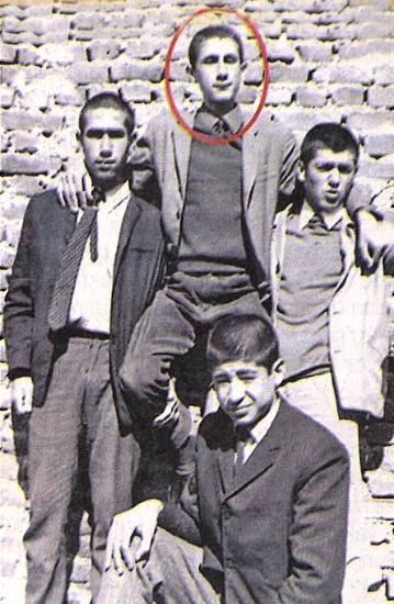 Yeşil'in oğlu babasının daha önce hiç görülmemiş fotoğraflarını yayınladı.
