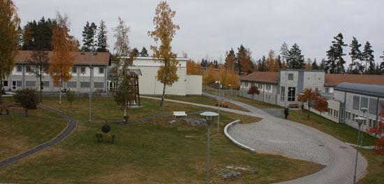 Norveç cezaevlerindeki Müslüman mahkûm sayısının artması, hapishaneleri imam arayışına yöneltti. Ama bu taleplerine karşılık verecek bir imam bulamadılar. 4 makumdan birinin Müslüman olduğu hapishanede İmamlık görevini ise vekaleten papaz yürütüyor...