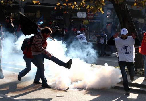 Krizin Bedelini Ödemeyeceğiz mitingi'nden iyi, kötü, güzel ve çirkin manzaralar