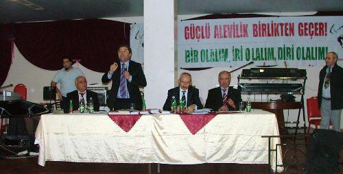 CHP Grup Başkan Vekili Kemal Kemal Kılıçdaroğlu, Alevilerin yoğun protestosuyla karşılaştı. Kürsüye davet edilen Kılıçdaroğlu, yoğun protesto sonucu konuşmadan inmek zorunda kaldı.