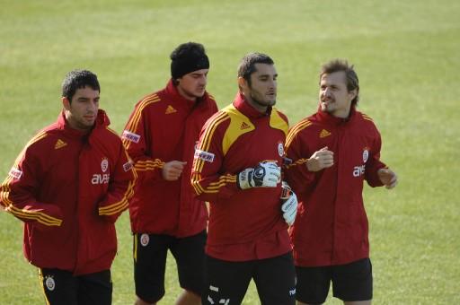 Galatasaray sıkı çalışıyor