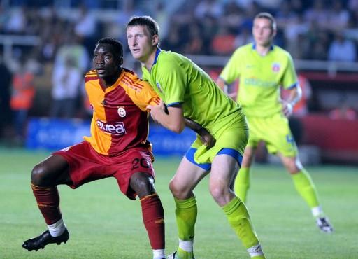 Sahasında son galibiyetini 4 Ekim 2007 tarihinde, UEFA Kupası 1. tur rövanşında İsviçre'nin FC Sion takımına karşı 5-1'lik sonuçla alan sarı-kırmızılılar, o tarihten bu yana oynadıkları 4 karşılaşmada da rakiplerine üstünlük sağlayamadı.
