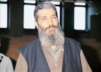 SABAH Özel İstihbarat ekibinin 15 gün boyunca neredeyse 24 saat adım adım takip ettiği Fadime Şahin'in, çalışma hayatı ve gündelik yaşantısı gözönüne alındığında tanık koruma programı kapsamında uzak veya yakın koruma tarafından korunmadığı anlaşılıyor.