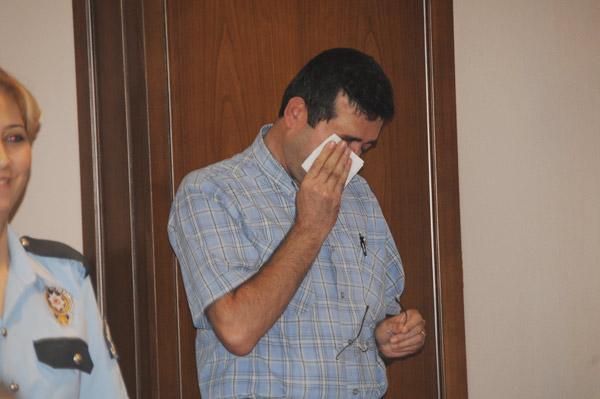 Mersin İl Emniyet Müdürü'ne şehitler nedeniyle başsağlığı ziyaretinde bulunan öğrencilerden 11 yaşındaki Zeynep'in sözleri Akdeniz İlçe Emniyet Müdürü Hasan Güner'i ağlattı.